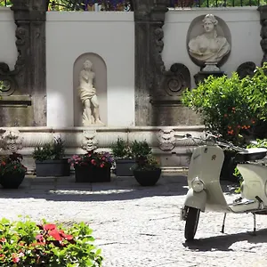 *** מלון Piazza Bellini & איטליה